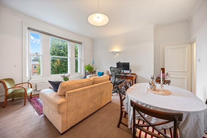 1 Bedroom Flat For Sale In Belsize Avenue, Belsize Park, NW3