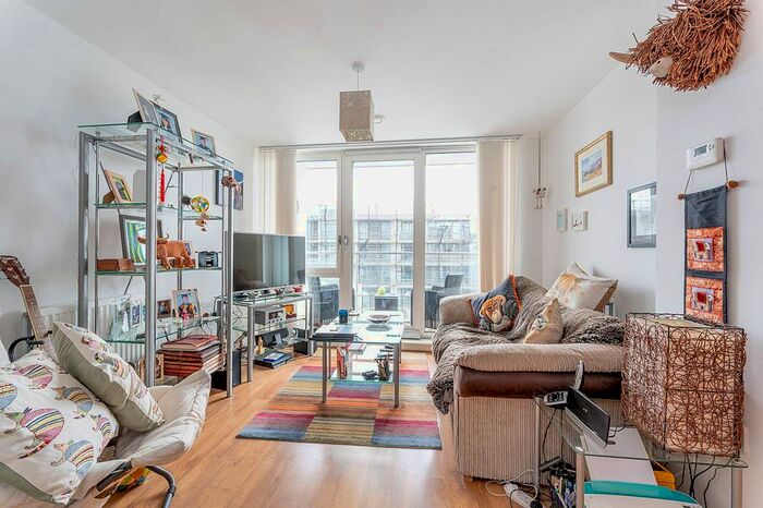 1 Bedroom Flat To Rent In Clayponds Lane, Brentford, TW8