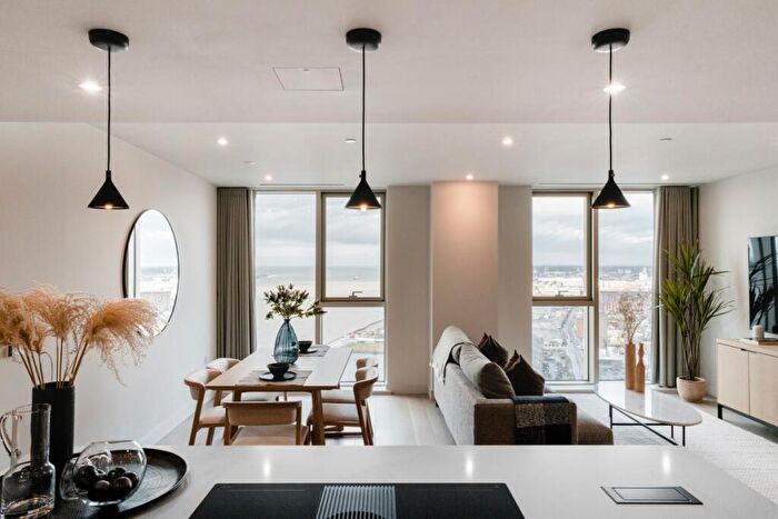 2 Bedroom Penthouse To Rent In The Lexington, William Jessop Way Liverpool, L3