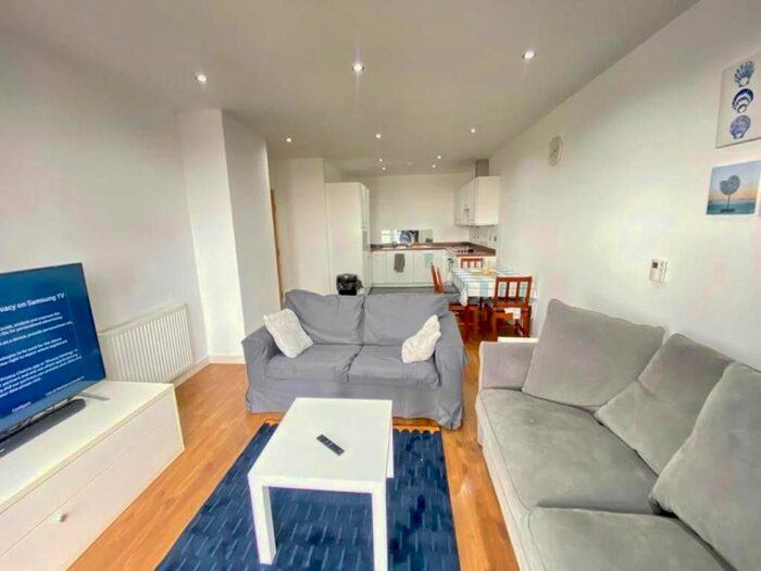 1 Bedroom Flat To Rent In Opal Court, High Street, London, E15