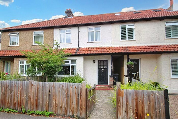 2 Bedroom Terraced House To Rent In Tolworth Road (), Surbiton., KT6