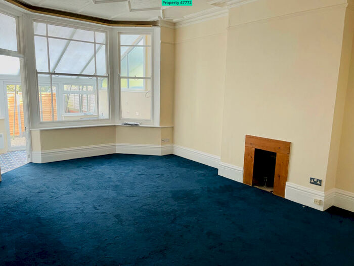 Studio To Rent In Flat, Davigdor Road, Hove, BN3