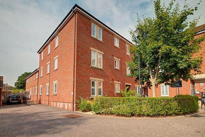 2 Bedroom Flat To Rent In Gras Lawn, Exeter, EX2