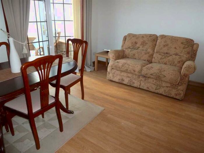 2 Bedroom Detached House For Sale In Summerford Gardens, Falkirk, FK1