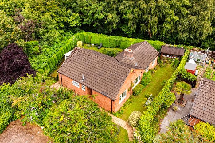 3 Bedroom Bungalow For Sale In Station Terrace, Buckingham, Buckinghamshire, MK18