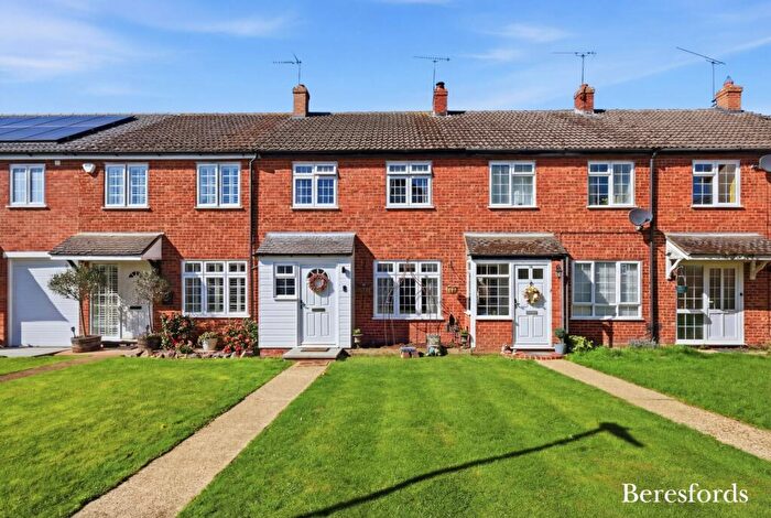 3 Bedroom Terraced House For Sale In Doublet Mews, Billericay, CM11