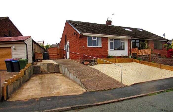 2 Bedroom Semi-detached Bungalow For Sale In Foresters Close, Horsehay, TF4