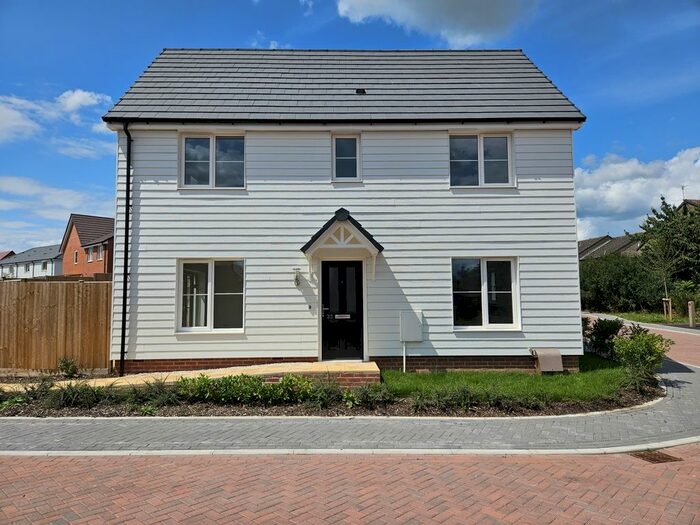 3 Bedroom Detached House To Rent In Gillingham, Dorset, SP8
