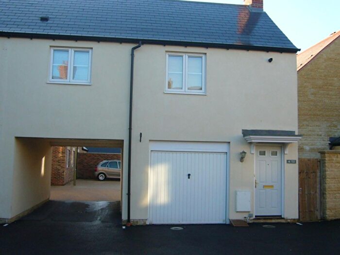 2 Bedroom Semi-detached House To Rent In Beech Lane, Shilton Park, Carterton, Oxon, OX18