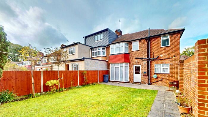 5 Bedroom Semi-Detached House To Rent In Whitton Drive, Greenford, UB6