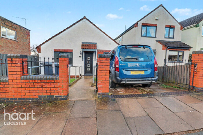 3 Bedroom Bungalow For Sale In Orton Road, Leicester, LE4