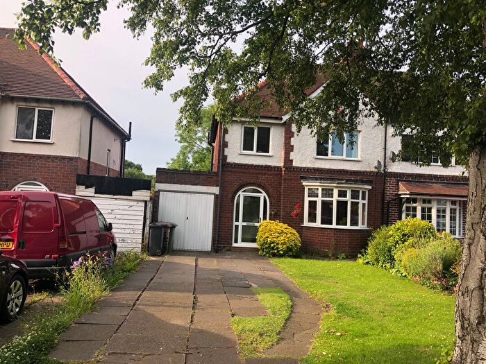 3 Bedroom Semi-Detached House To Rent In Sutton Road, Walsall, WS5