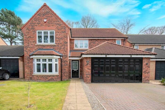 4 Bedroom Detached House For Sale In Rosewood Court, Retford, DN22