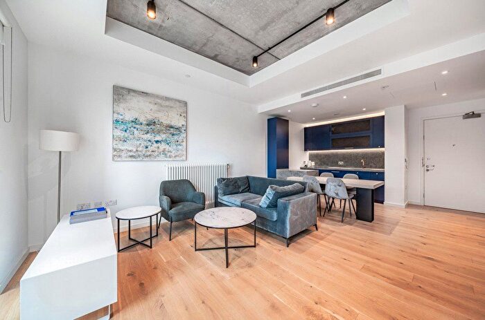 1 Bedroom Flat For Sale In Orchard Place, London, E14