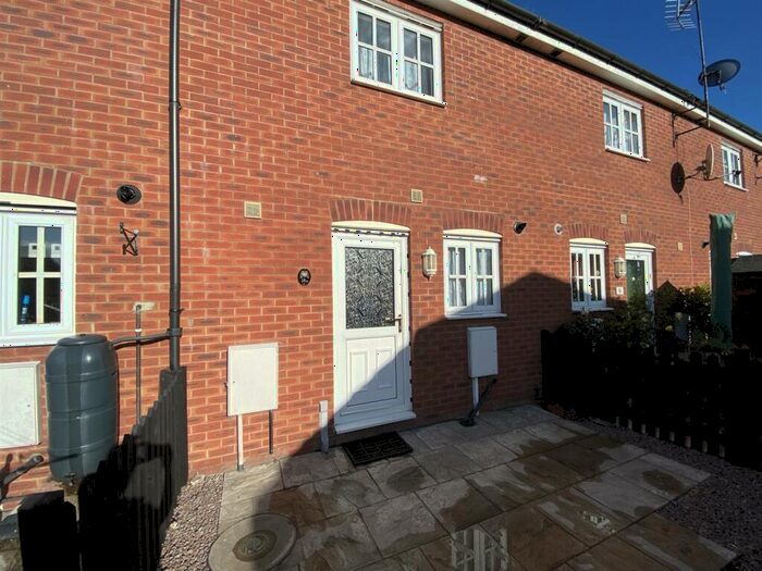 2 Bedroom Terraced House To Rent In St. Thomas Road, Spalding, PE11