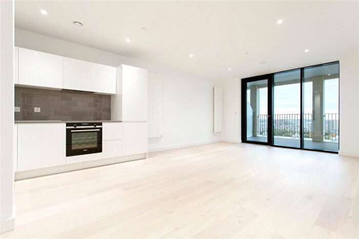 1 Bedroom Flat To Rent In Schooner Road, Silvertown, E16