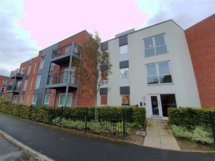 2 Bedroom Flat To Rent In Sheen Gardens, Moss Nook, M22