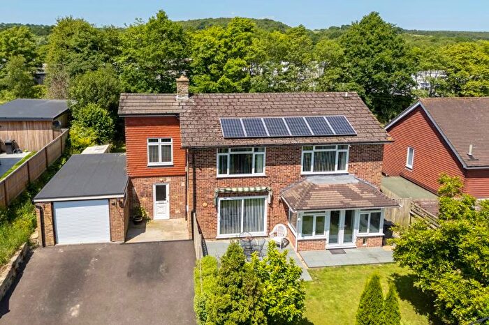 4 Bedroom Detached House For Sale In Clackhams Lane, Crowborough, TN6