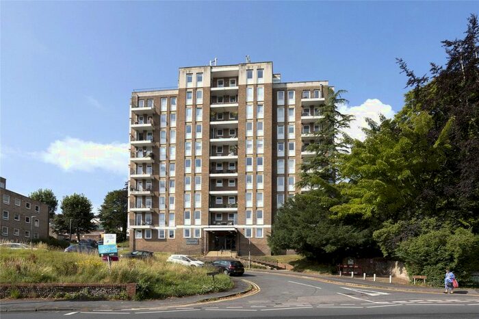 2 Bedroom Flat To Rent In Preston Grange, Grange Close, Brighton, East Sussex, BN1