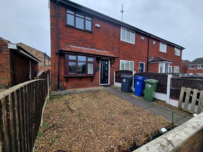 2 Bedroom Semi-Detached House To Rent In Sutton Drive, Droylsden, M43