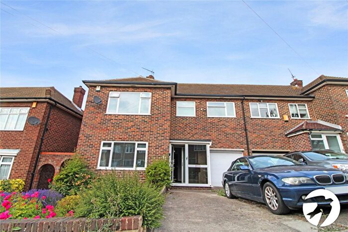 4 Bedroom Semi-Detached House To Rent In St. Francis Avenue, Gravesend, Kent, DA12