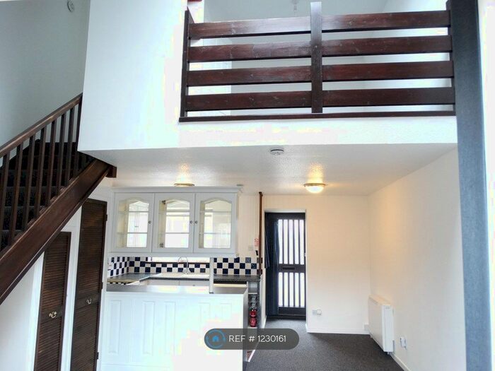 1 Bedroom End Of Terrace House To Rent In Sycamore Grove, London, SE6