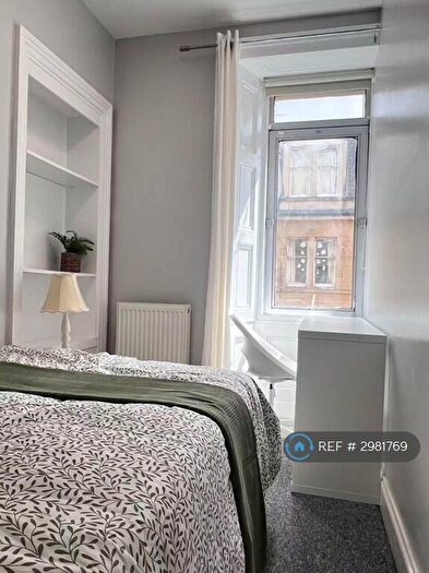 3 Bedroom Flat To Rent In Buccleuch Terrace, Edinburgh, EH8