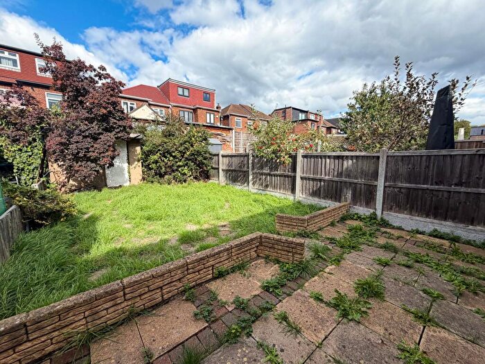 1 Bedroom Flat To Rent In London, E17