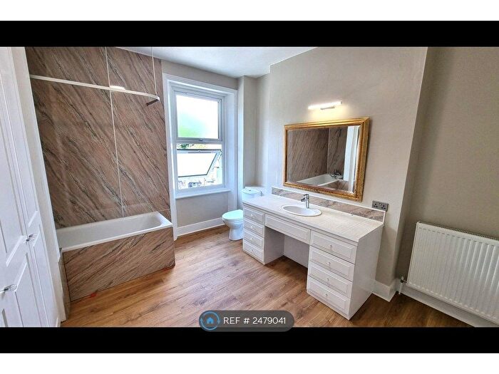 4 Bedroom Maisonette To Rent In Ferme Park Road, Ds, N4