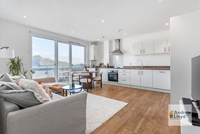 1 Bedroom Flat For Sale In Bedroom Flat – Station Road, New Southgate, N11