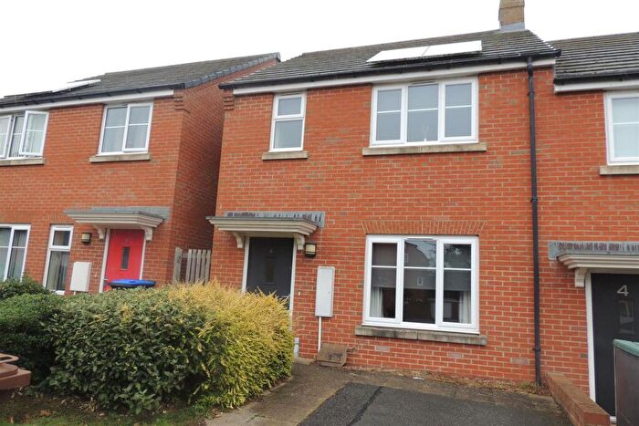 House To Rent In Stoneacre Close, Daventry, Northants, NN11