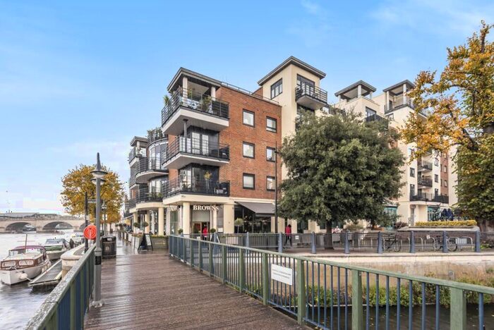 1 Bedroom Flat To Rent In Charter Quay, Kingston Upon Thames, Surrey, KT1