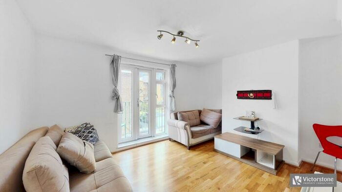 2 Bedroom Apartment To Rent In Micawber Court, Windsor Terrace, Shoreditch, London, N1