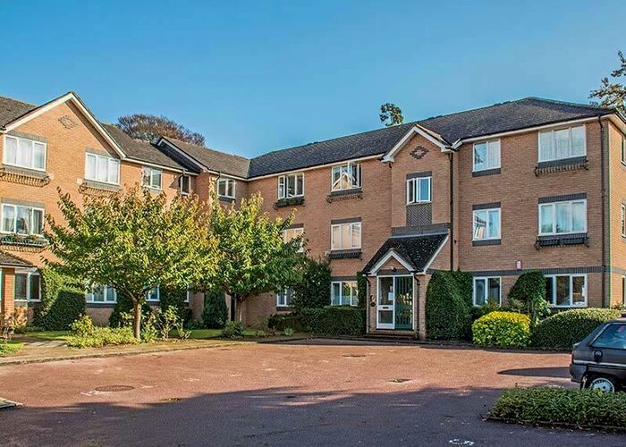 2 Bedroom Flat To Rent In Maidenhead, Hedingham Mews, SL6