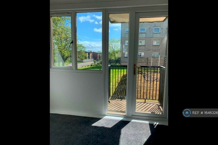 2 Bedroom Flat To Rent In East Kilbride, East Kilbride, G75