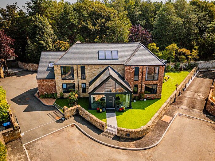 4 Bedroom Detached House For Sale In Sleetburn Lane, Langley Moor, Durham, DH7
