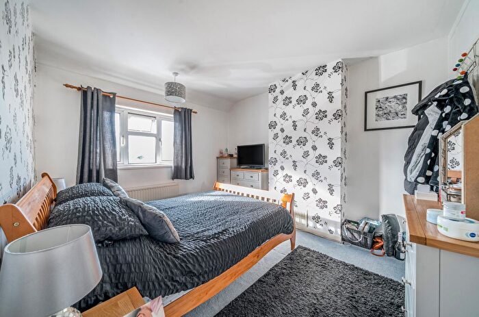 5 Bedroom End Terrace House For Sale In The Green, Cirencester, Gloucestershire, GL7