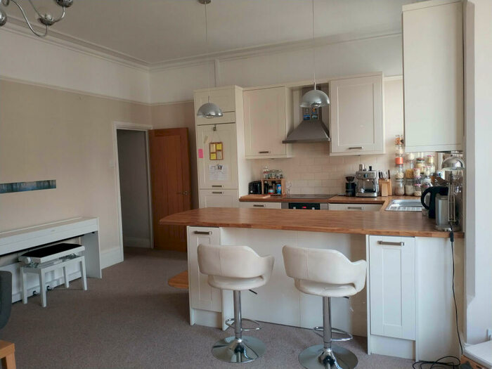 2 Bedroom Flat To Rent In Whitwell Road, Southsea, PO4