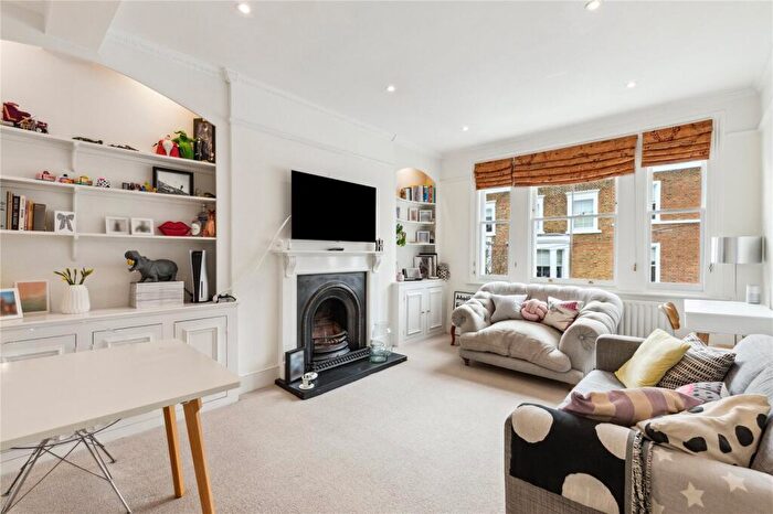2 Bedroom Apartment For Sale In Bennerley Road, SW11