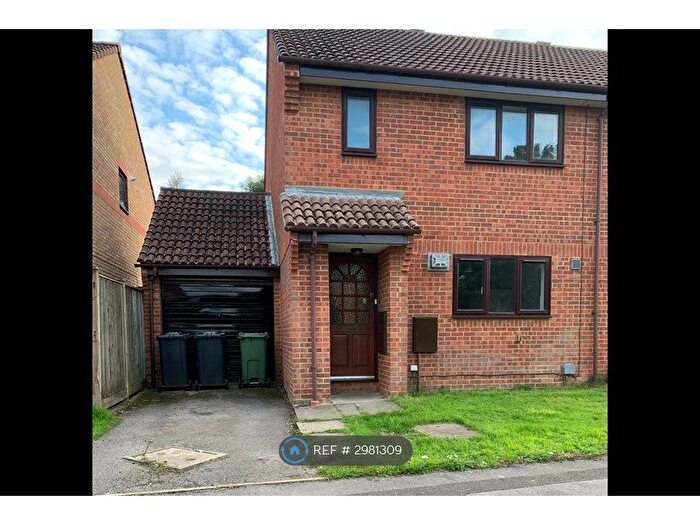 2 Bedroom Semi Detached House To Rent In Angelica Road, Guildford, GU2
