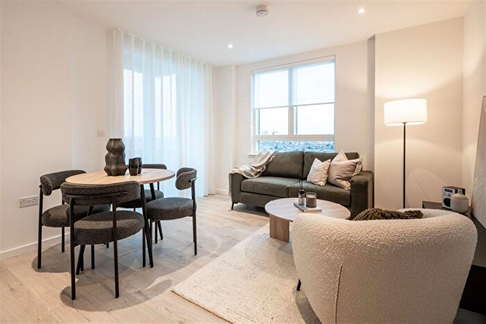 2 Bedroom Flat For Sale In Danby Street, Bristol, BS16
