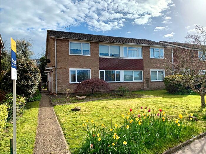 2 Bedroom Maisonette For Sale In Acer Road, Westerham, TN16