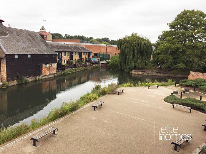 2 Bedroom Flat To Rent In Maidenhead Street, Hertford, SG14