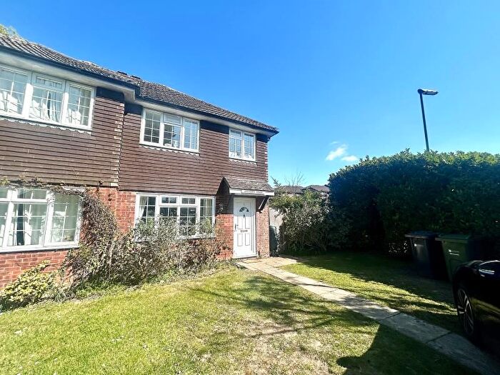 3 Bedroom Property To Rent In Old Merrow Street, Guildford, GU4