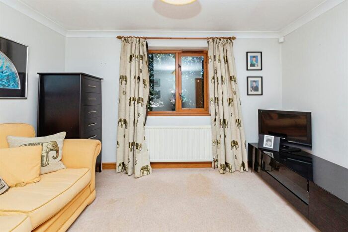 4 Bedroom Detached House For Sale In Manor Gardens, Grendon Underwood, Aylesbury, HP18
