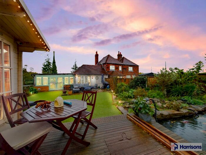 4 Bedroom Detached House For Sale In Upchurch, Sittingbourne, Kent, ME9