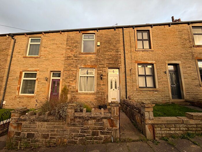 2 Bedroom Terraced House To Rent In Shaftesbury Avenue, Burnley, BB11