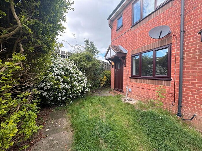 1 Bedroom Terraced House For Sale In Cook Close, Daventry, Northamptonshire, NN11