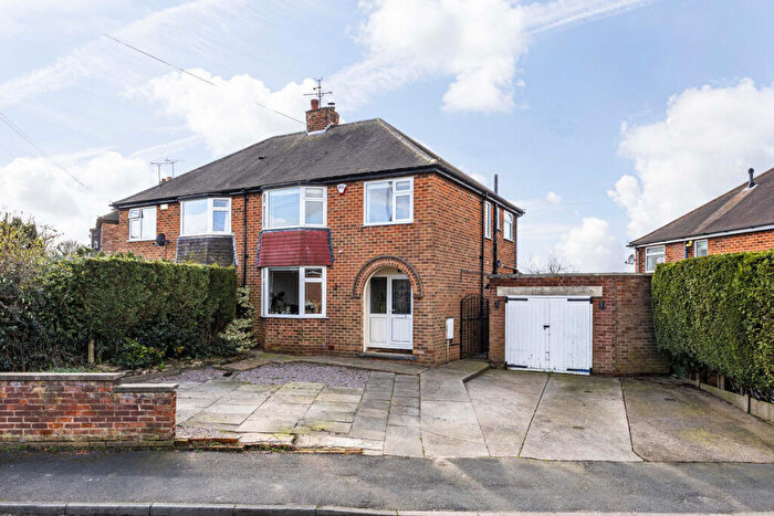 3 Bedroom Semi Detached House For Sale In Leadale Crescent, Mansfield, NG19