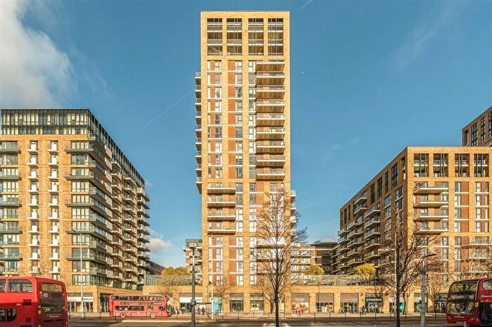 2 Bedroom Flat For Sale In Victory Parade, Woolwich, SE18